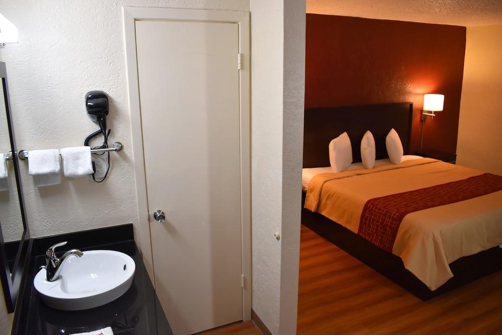Red Roof Inn San Antonio Northeast - Rittiman Rd エクステリア 写真
