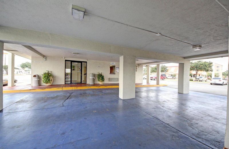 Red Roof Inn San Antonio Northeast - Rittiman Rd エクステリア 写真