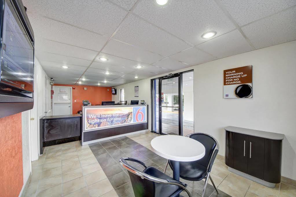 Red Roof Inn San Antonio Northeast - Rittiman Rd エクステリア 写真