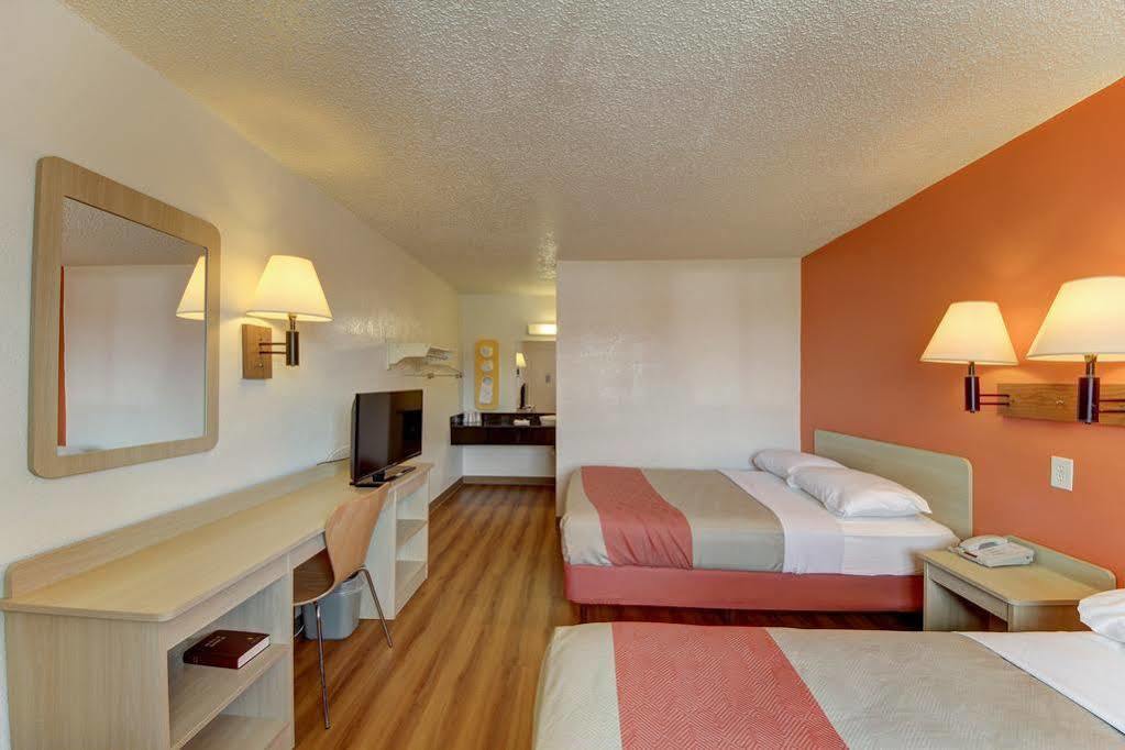 Red Roof Inn San Antonio Northeast - Rittiman Rd エクステリア 写真