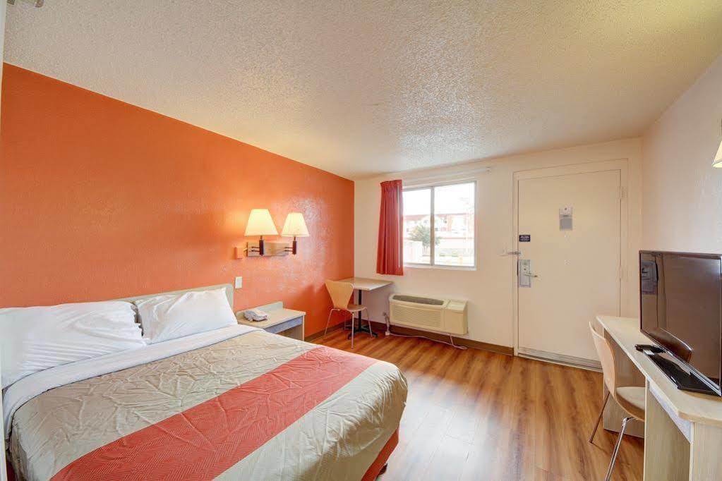 Red Roof Inn San Antonio Northeast - Rittiman Rd エクステリア 写真