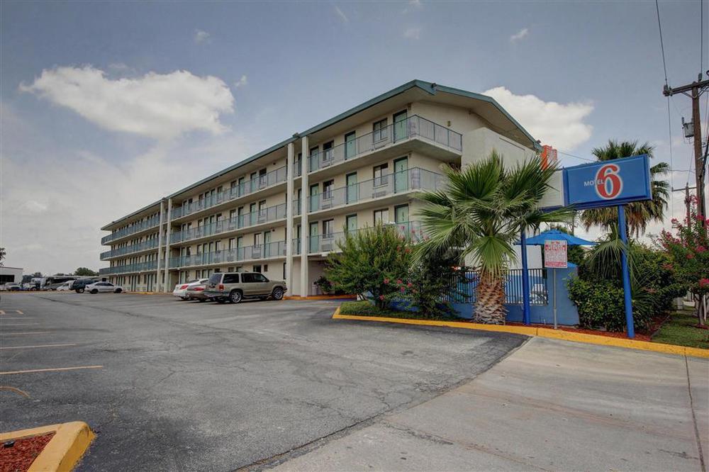 Red Roof Inn San Antonio Northeast - Rittiman Rd エクステリア 写真