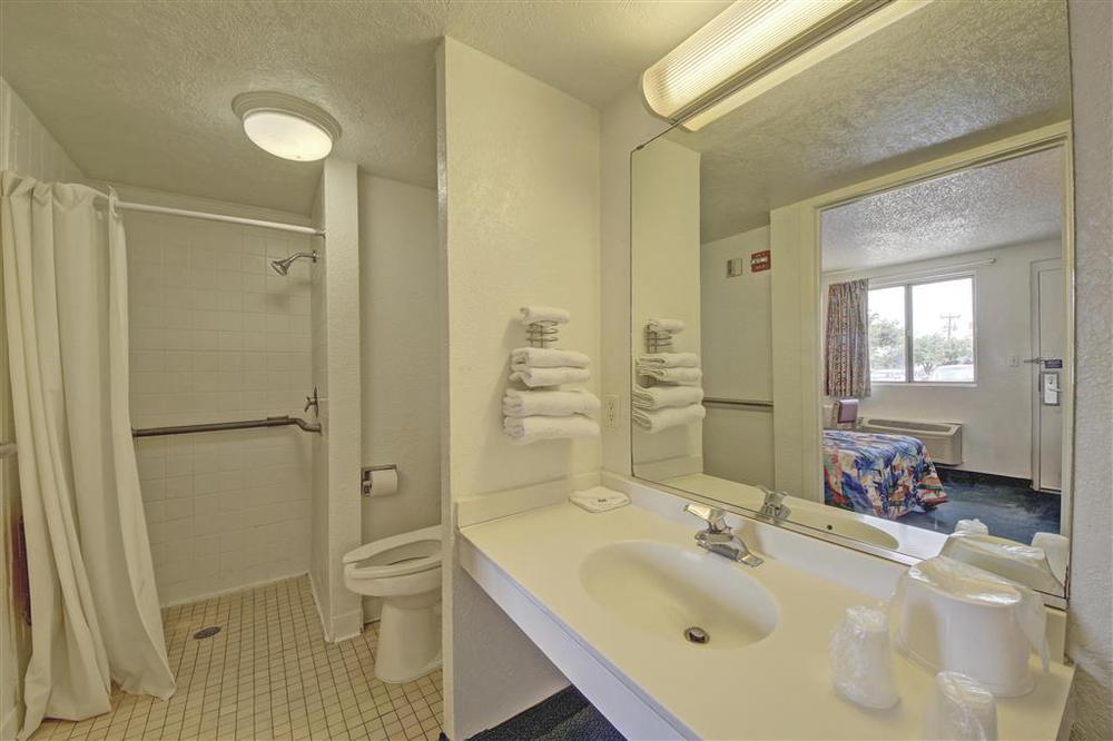 Red Roof Inn San Antonio Northeast - Rittiman Rd 部屋 写真